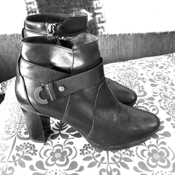 Geox women’s leather booties - Picture 1 of 5